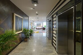 Pinnacle Lumpini Park Hotel