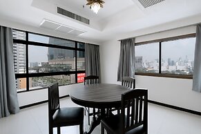 Pinnacle Lumpini Park Hotel
