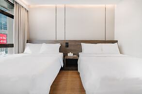 Pinnacle Lumpini Park Hotel