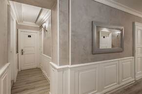 Suite Opera Rooms