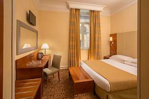 Suite Opera Rooms