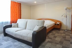 City Hotel