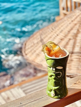 Charisma De Luxe Hotel