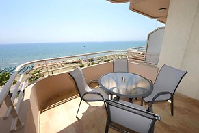 Les Palmiers Beach Hotel