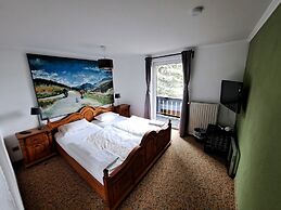 Blue Mountain Hotel