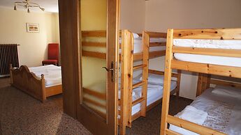 Blue Mountain Hotel