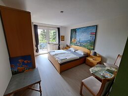 Blue Mountain Hotel