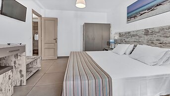 Erato Hotel