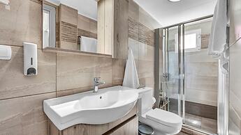 Erato Hotel
