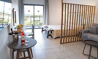 Akamanthea Holiday Village