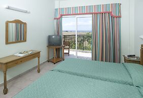 Akamanthea Holiday Village
