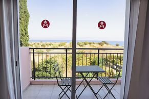 Akamanthea Holiday Village