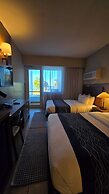 Comfort Inn & Suites Levittown