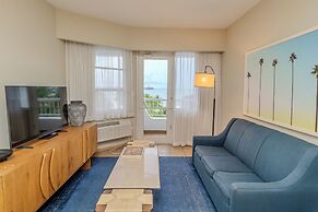 Comfort Inn & Suites Levittown