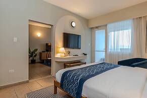 Comfort Inn & Suites Levittown