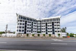 Comfort Inn & Suites Levittown