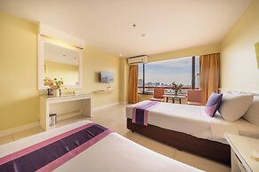 Tongtara Riverview Hotel