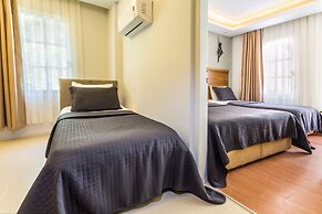 Aqua Princess Hotel