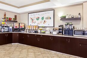 Ramada by Wyndham Pincher Creek