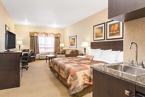 Ramada by Wyndham Pincher Creek