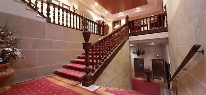 Palacio de La Magdalena Hotel