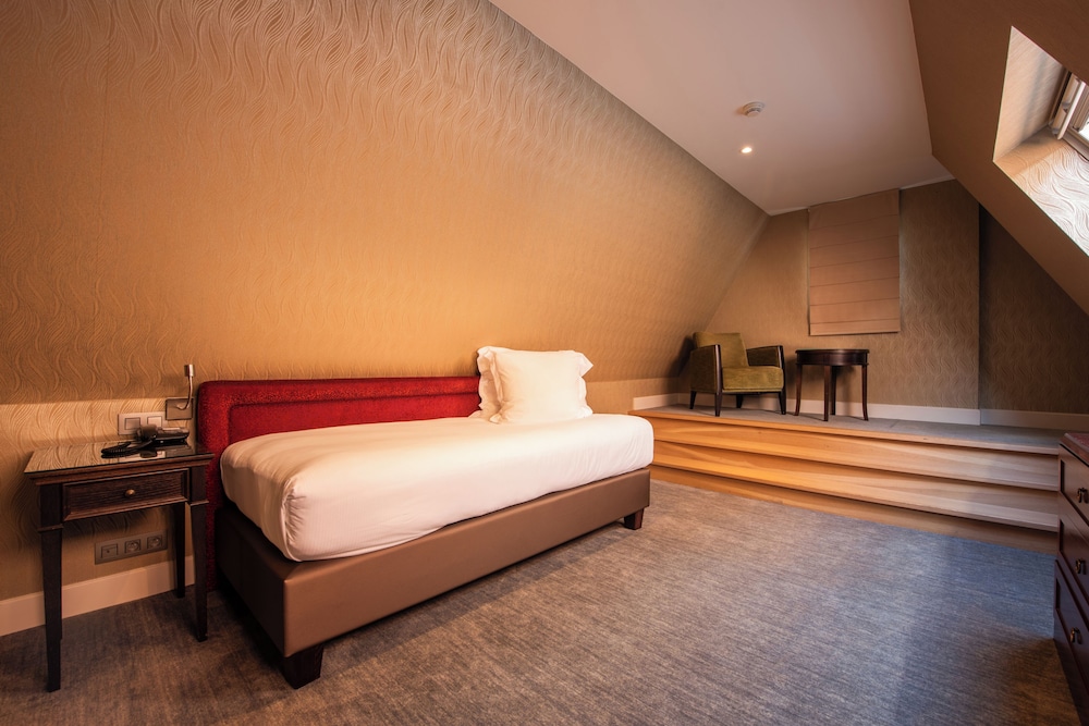 Dukes’ Palace – by Dukes’ Hotel Collection