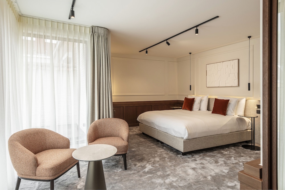 Dukes’ Palace – by Dukes’ Hotel Collection