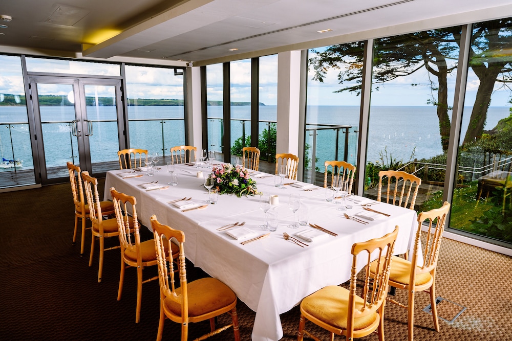 Cliff House Hotel