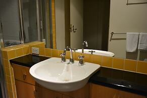 YTI Garden Hotel