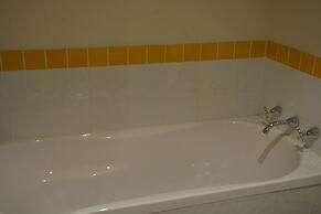 YTI Garden Hotel