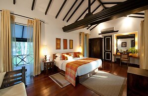Cinnamon Lodge