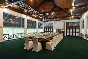 Cinnamon Lodge