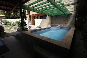 Anton Valley Hotel