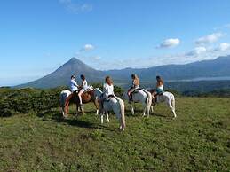 Hotel Arenal Lodge
