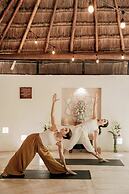 Petit Lafitte Beachfront Hotel & Bungalows
