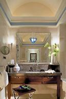 Four Seasons Hotel Istanbul at the Bosphorus