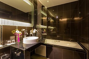 Nova Platinum Hotel