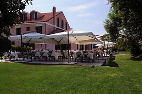 Certosa Hotel