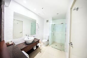 Tanoa Waterfront Hotel