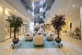 Romance Beach Hotel