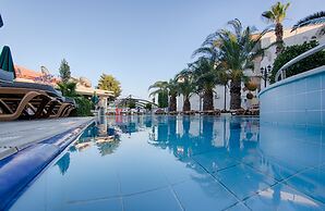 Romance Beach Hotel