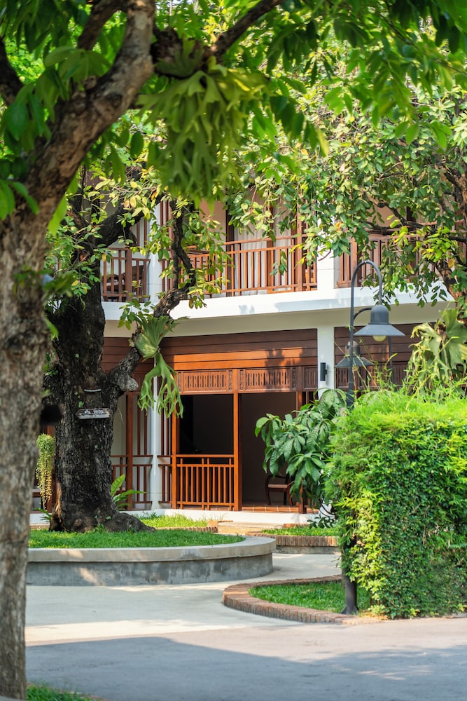 Rimping Village Hotel