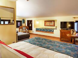 Hotel Sirius