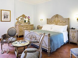 Hotel Sirius