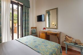 Hotel Sirius