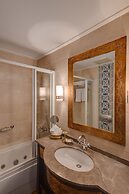 Tuvana Hotel - Special Class