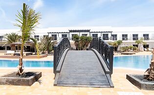 Coral Cotillo Beach
