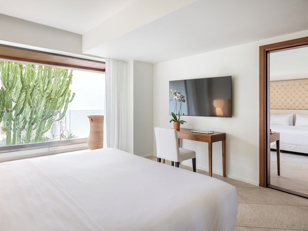 Amirandes, A Grecotel Resort to Live