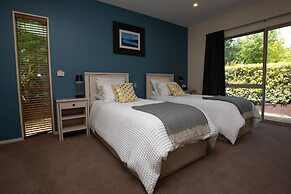 Maple Lodge