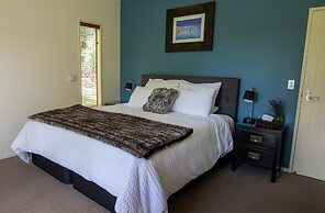 Maple Lodge